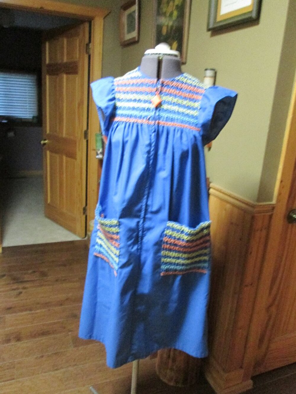 vtg 70s Grannycore gram hip house dress sm rainbow smocked zip front